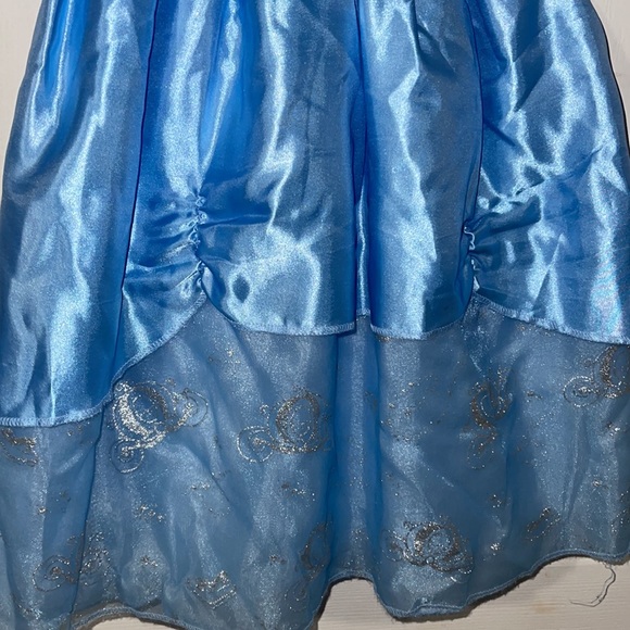 Disney, princess costume of Cinderella - Picture 3 of 7